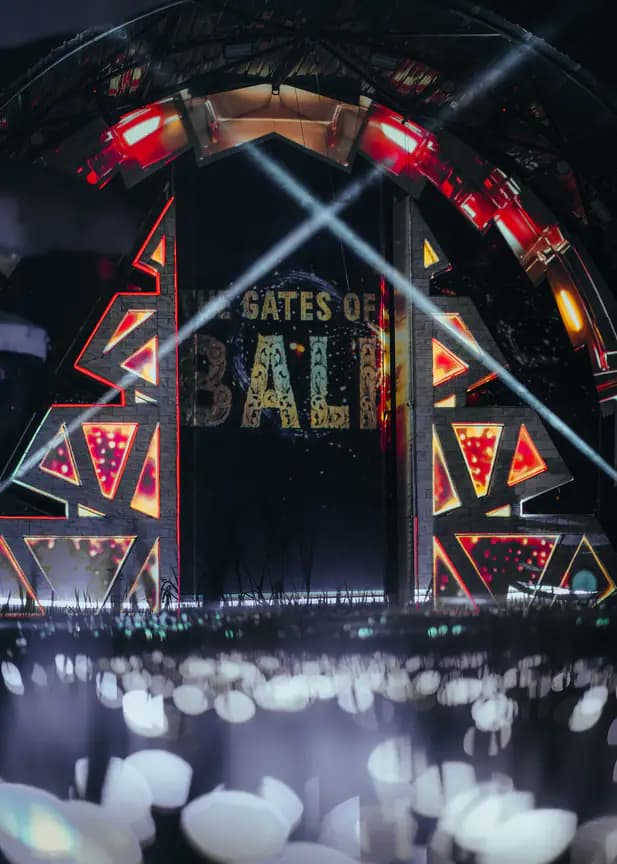 25.05.10 GOB+Les Toilettes-1_resized.jpg